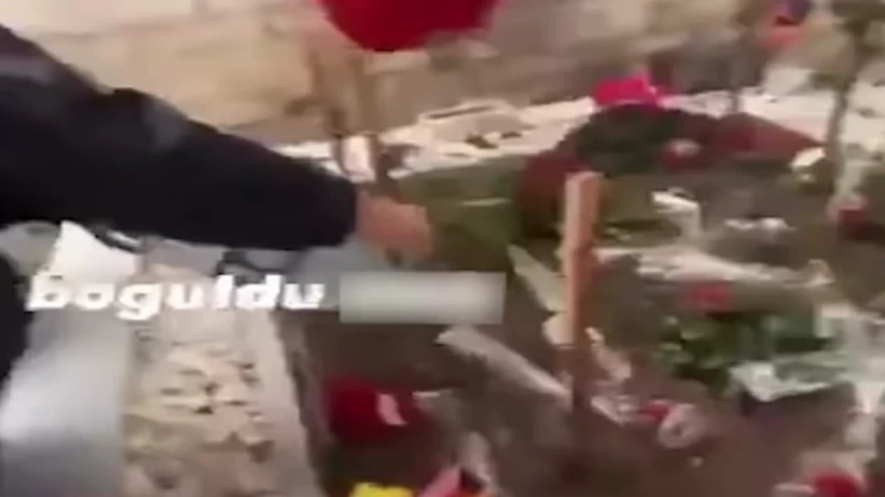 Foto - İkbal Uzuner’in mezarında uygunsuz hareketlerde bulunmuşlardı! Üçü de paketlendi
