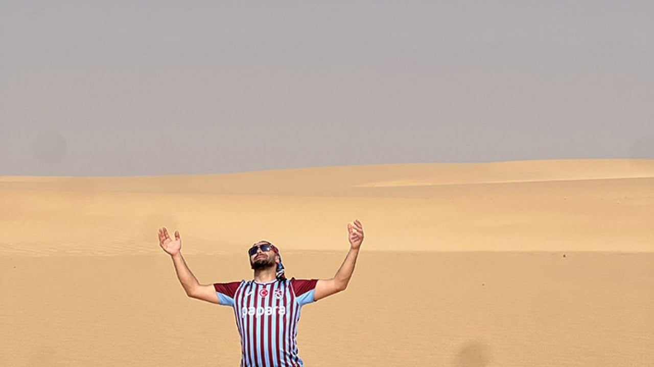 Foto - İki arkadaşın iki teker üstünde Umre yolculuğu
