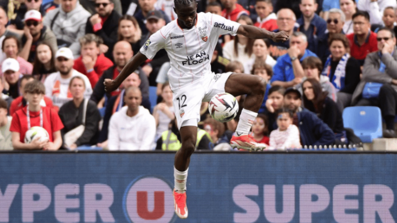 Foto - İki Süper Lig devi o futbolcunun peşine düştü