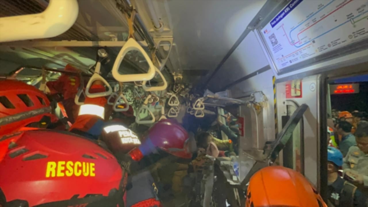 Foto - İki tren kafa kafaya çarpıştı: Katliam gibi kazada 14 ölü var