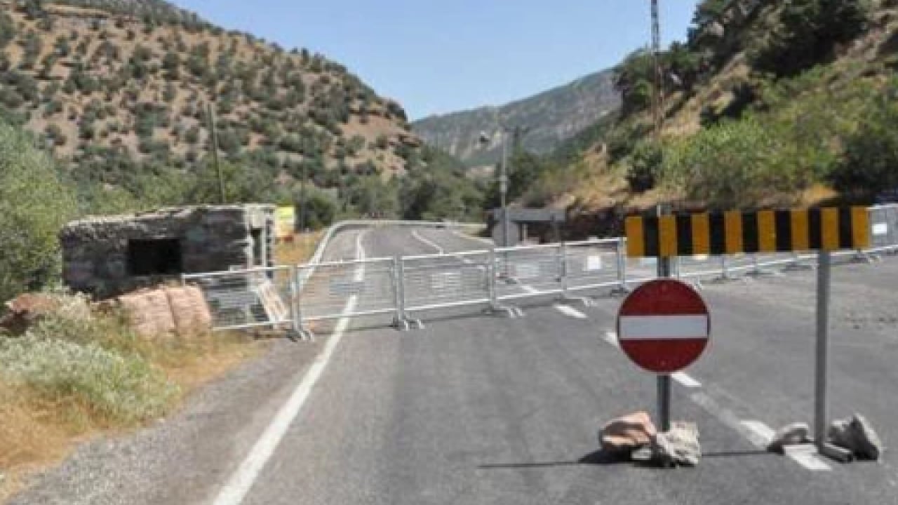 Foto - İki vali el sıkıştı: 3,5 saatlik yol 45 dakikaya düşecek!