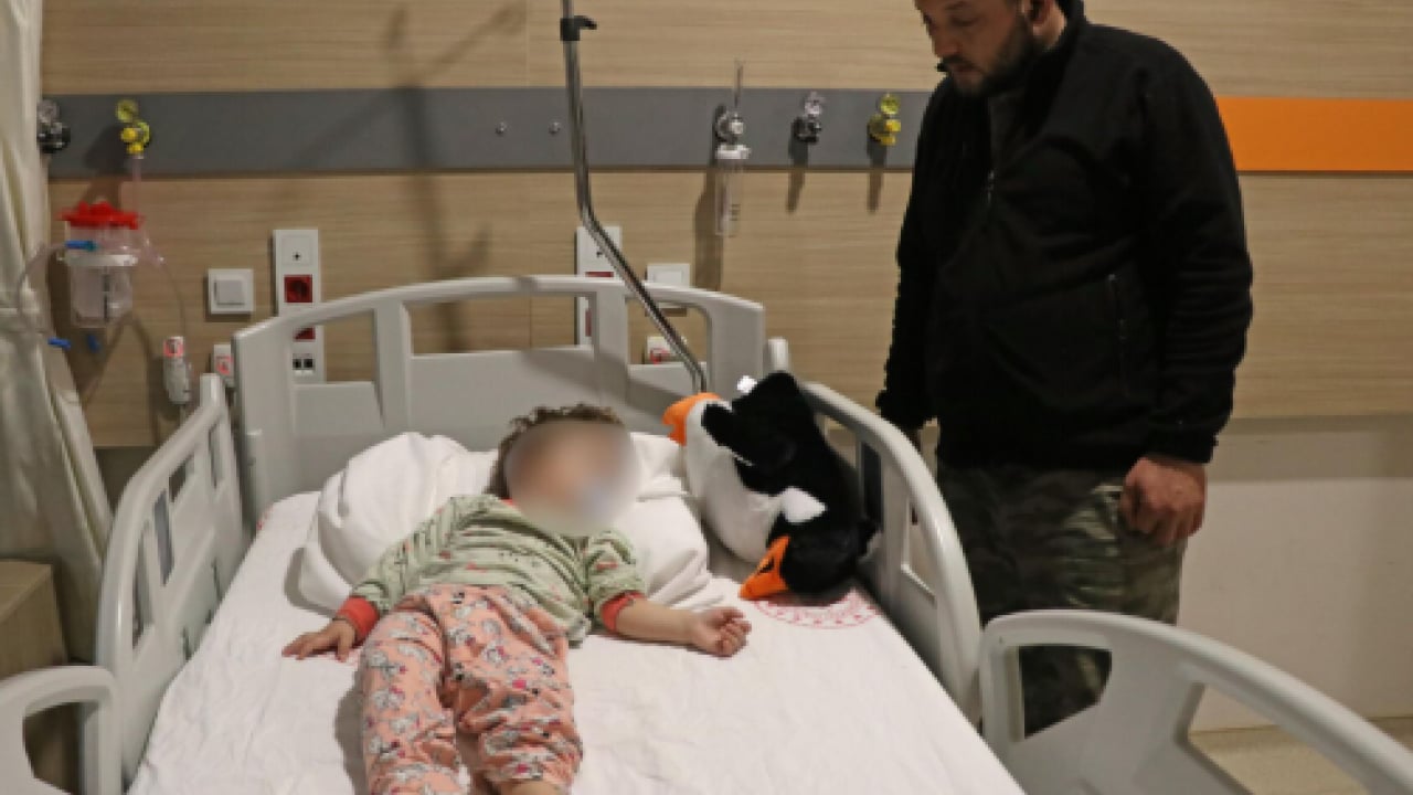 Foto - İkra bebek davasında yeni gelişme: Mahkemenin kararı isyan ettirdi! Sanık adli kontrolle tahliye edildi