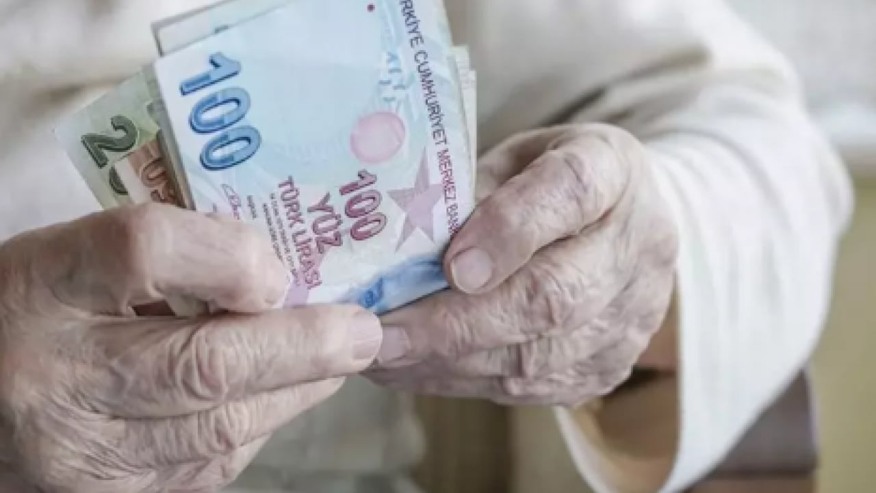 Foto - İkramiye ödemeleri devam ediyor! SSK, Bağ-Kur emeklisi kim ne zaman alacak?