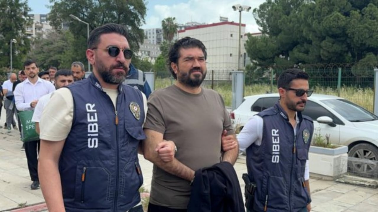 Foto - İktidara yakınmış gibi görünüp gemisini yürütmeye çalışanlar titreyecek! Ahmet Hakan’dan ortalığı yangın yerine çevirecek "Rasim Ozan" yazısı 