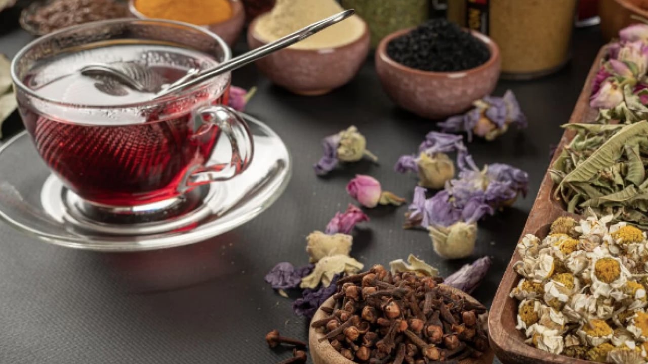 Foto - İlaç niyetine içilen o çaylar karaciğeri bitiriyor diyerek duyurdu: Onkoloji cerrahı uyardı