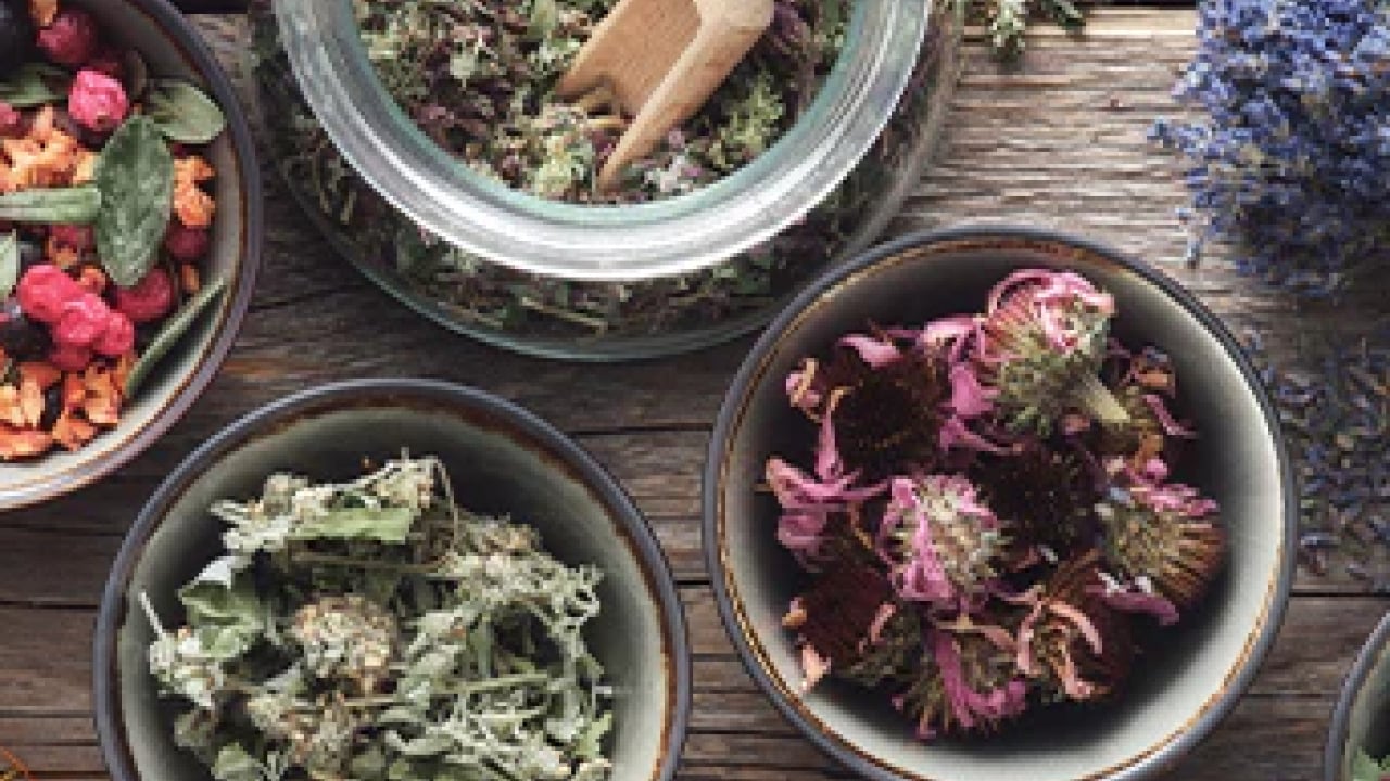 Foto - İlaç niyetine içilen o çaylar karaciğeri bitiriyor diyerek duyurdu: Onkoloji cerrahı uyardı