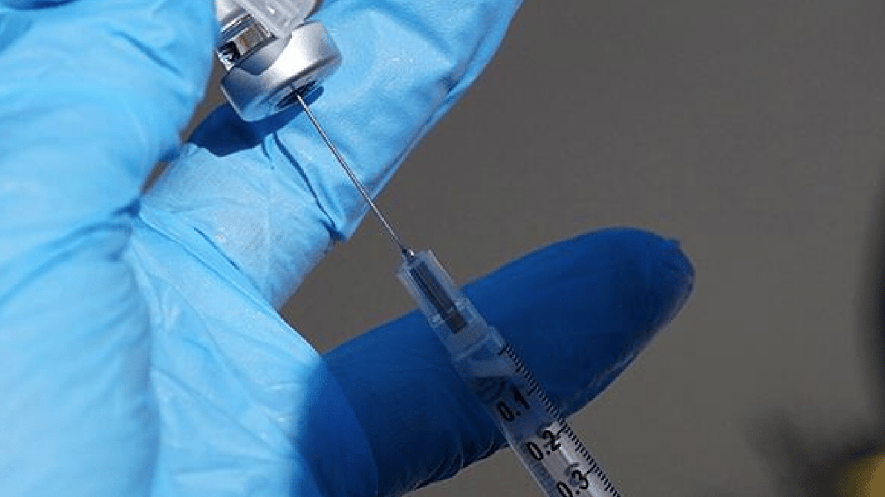 Foto - İlan etti: Her 3 kişiden 1'i risk altında... Aşılamayla 5 milyon ölümün önüne geçiliyor