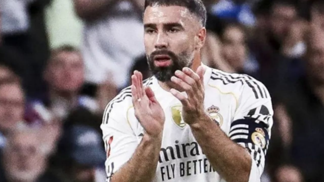 İlan etti ve sessizliğini bozdu: Milyonlarca Fenerbahçeliyi yıkan haber!
