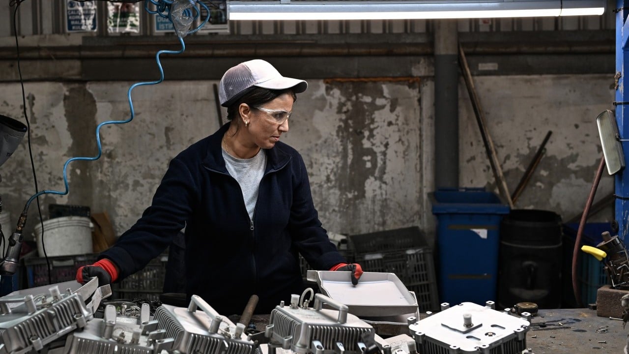 Foto - İlan ettiler: Sıfır atık vurgusu... Uzmanlardan eski elektronik cihazların atılmaması ve evde tutulmaması uyarısı