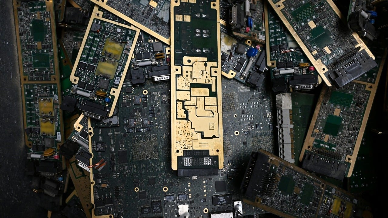 Foto - İlan ettiler: Sıfır atık vurgusu... Uzmanlardan eski elektronik cihazların atılmaması ve evde tutulmaması uyarısı