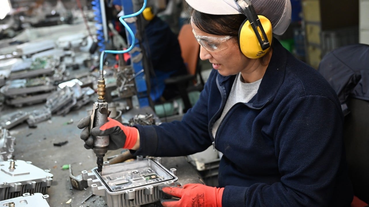 Foto - İlan ettiler: Sıfır atık vurgusu... Uzmanlardan eski elektronik cihazların atılmaması ve evde tutulmaması uyarısı