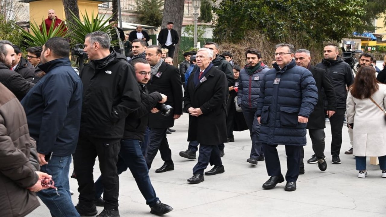 Foto - İlber Ortaylı’ya veda... Kızı, babasının odasında gördüklerini anlatırken gözyaşlarına boğuldu