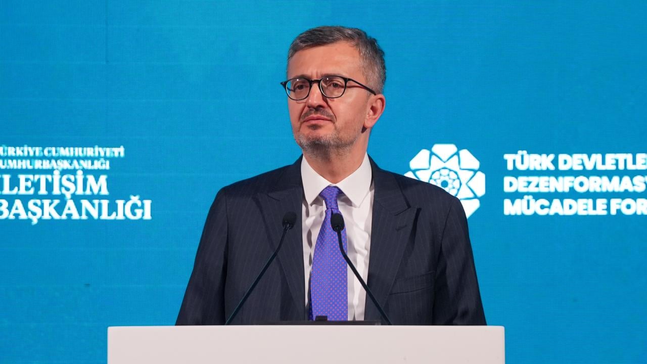 Foto - İletişim Başkanı Duran'ın makalesi Güney Kore medyasında iki dilde yayımlandı