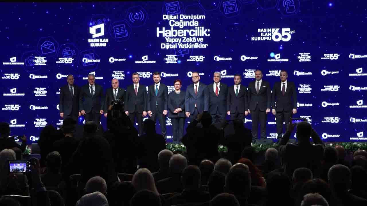 Foto - İletişim Başkanı’ndan gazetecilikte yapay zeka uyarısı