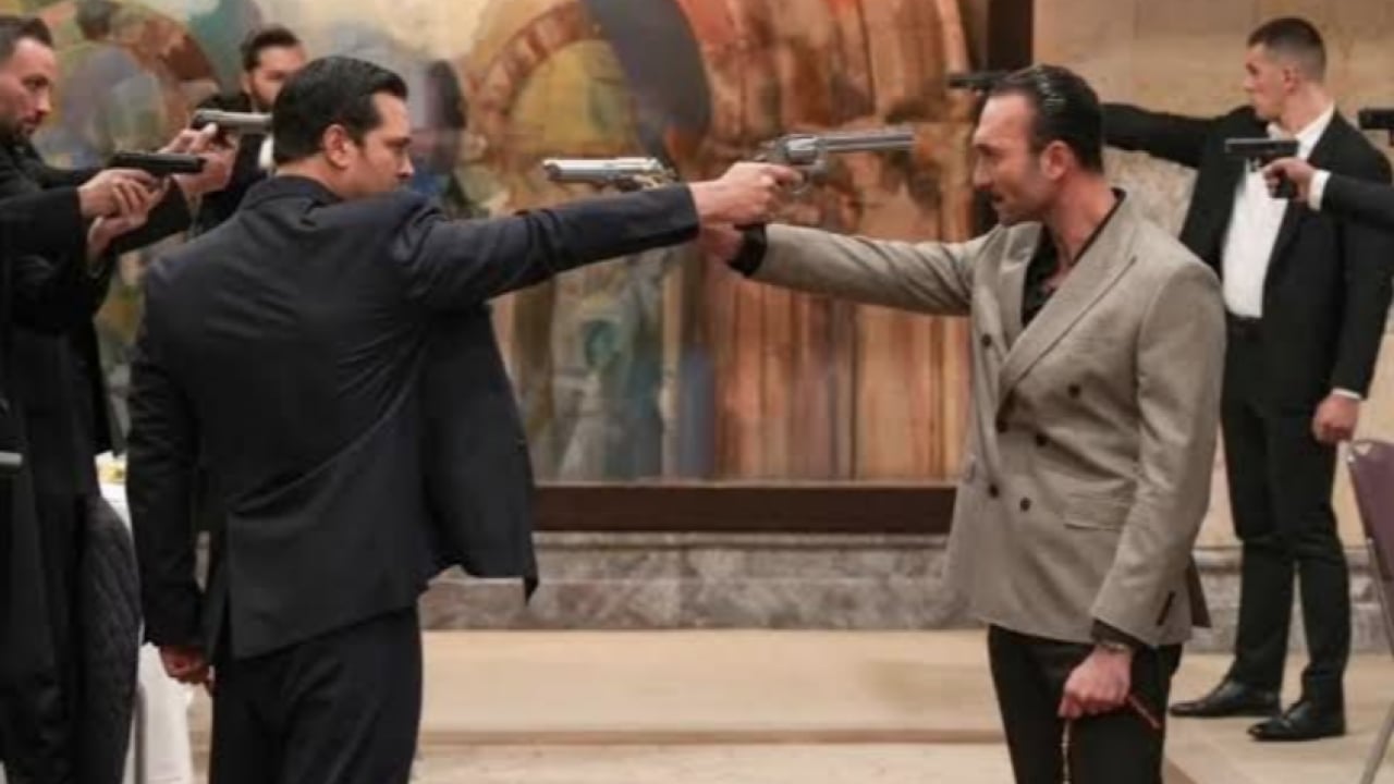 Foto - Sigara, silah ve saldırı gibi özendirici film - dizi sahneleri sansürlenmeli!