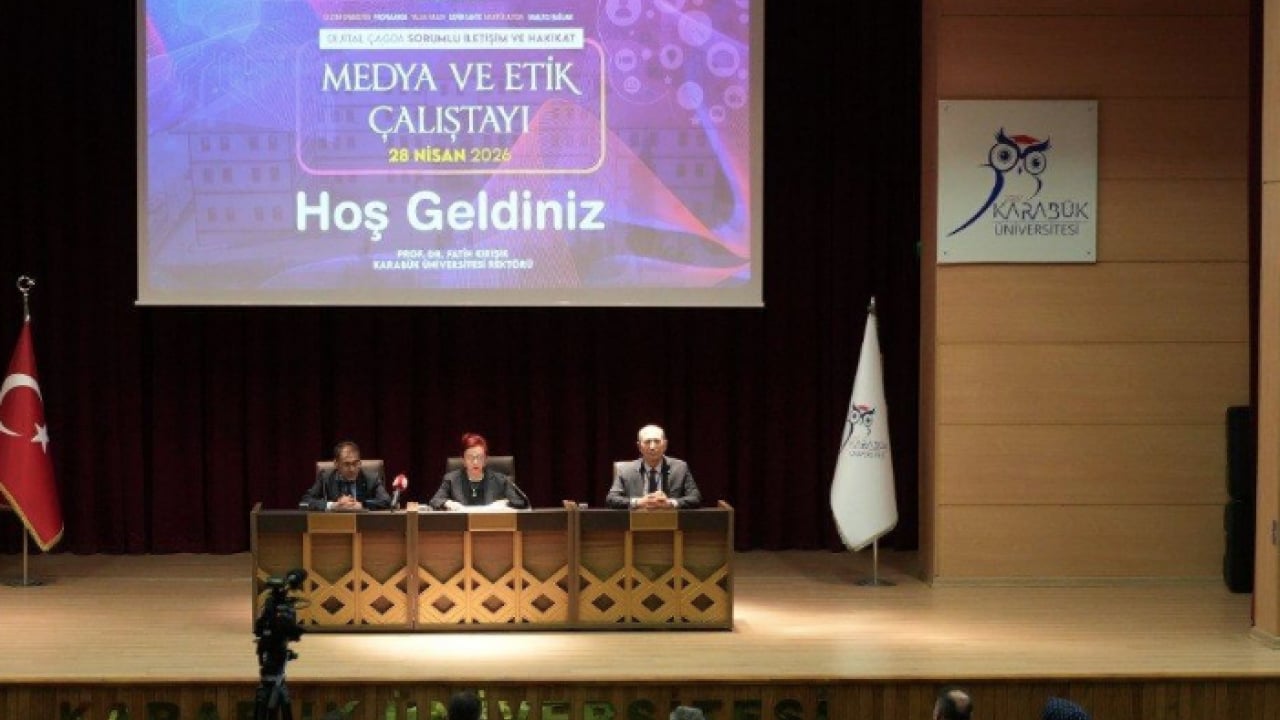 Foto - İletişimin Duayenleri Karabük Üniversitesi 'Medya ve Etik Çalıştayı'nda Bir Araya Geldi