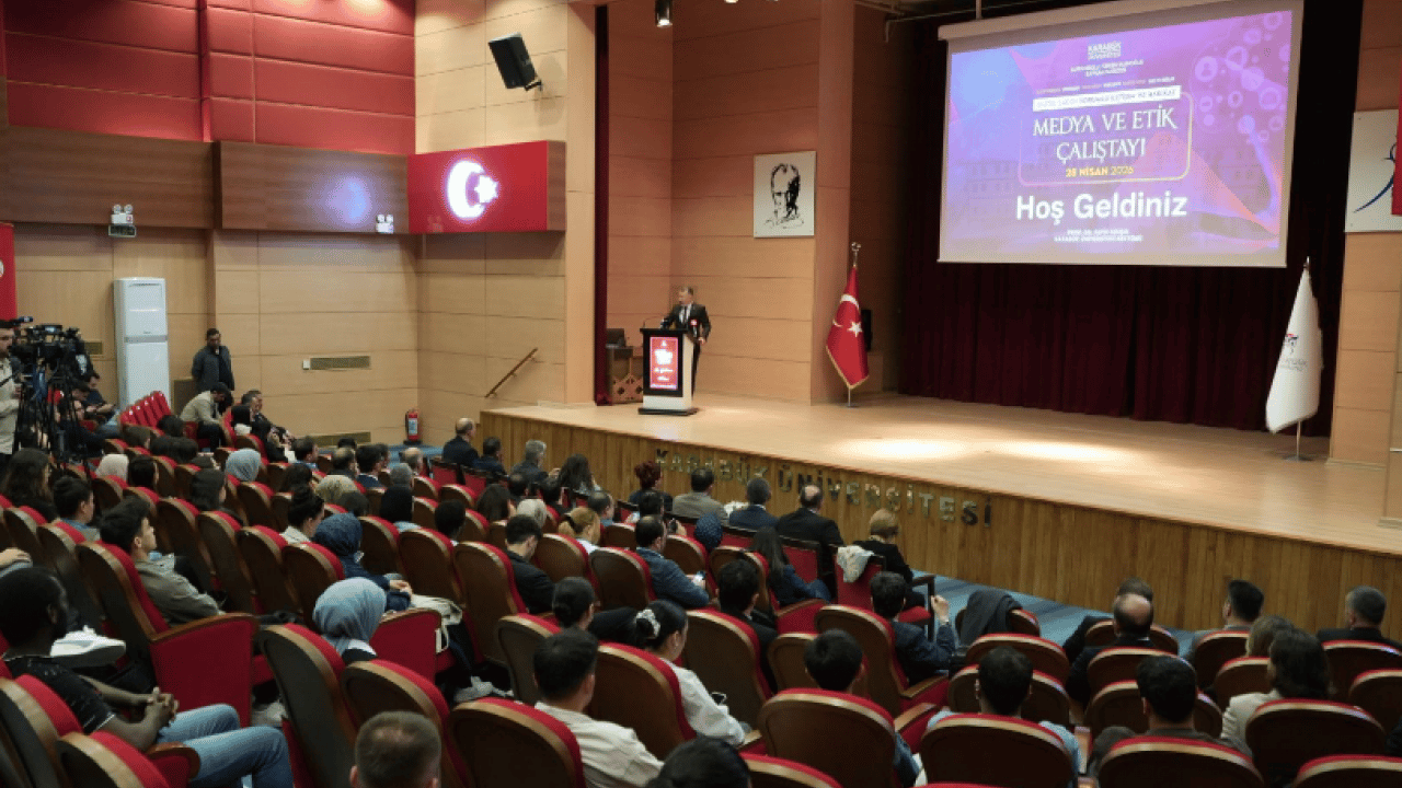Foto - İletişimin Duayenleri Karabük Üniversitesi 'Medya ve Etik Çalıştayı'nda Bir Araya Geldi