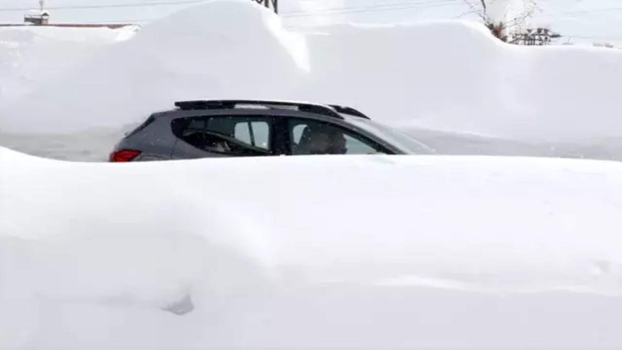 Foto - İlginç görüntüler... O şehrimizde karlar trafik lambalarına kadar ulaştı