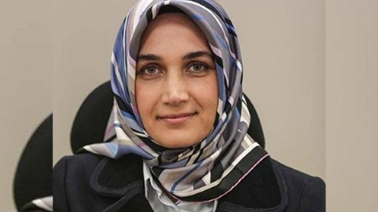 Foto - İlk başörtülü vali olarak biliniyordu! Yeni görevi olay olan Kübra Güran Yiğitbaşı sessizliğini bozdu