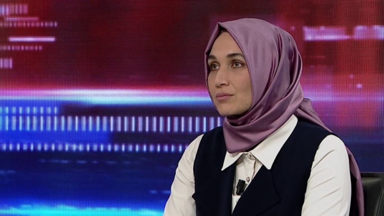 Foto - İlk başörtülü vali olarak biliniyordu! Yeni görevi olay olan Kübra Güran Yiğitbaşı sessizliğini bozdu