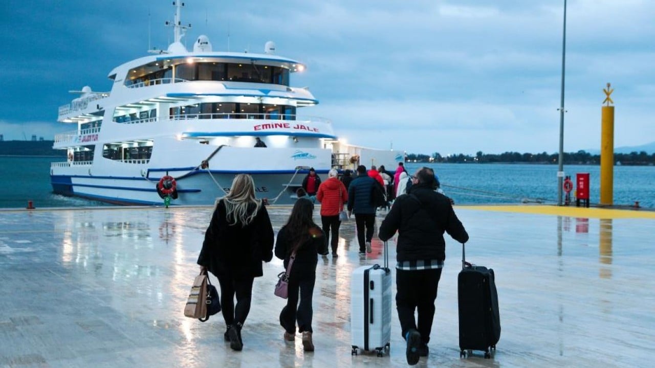 İlk gününde 261 yolcu ağırladı Aliaport’tan ilk sefer Midili’ye yapıldı