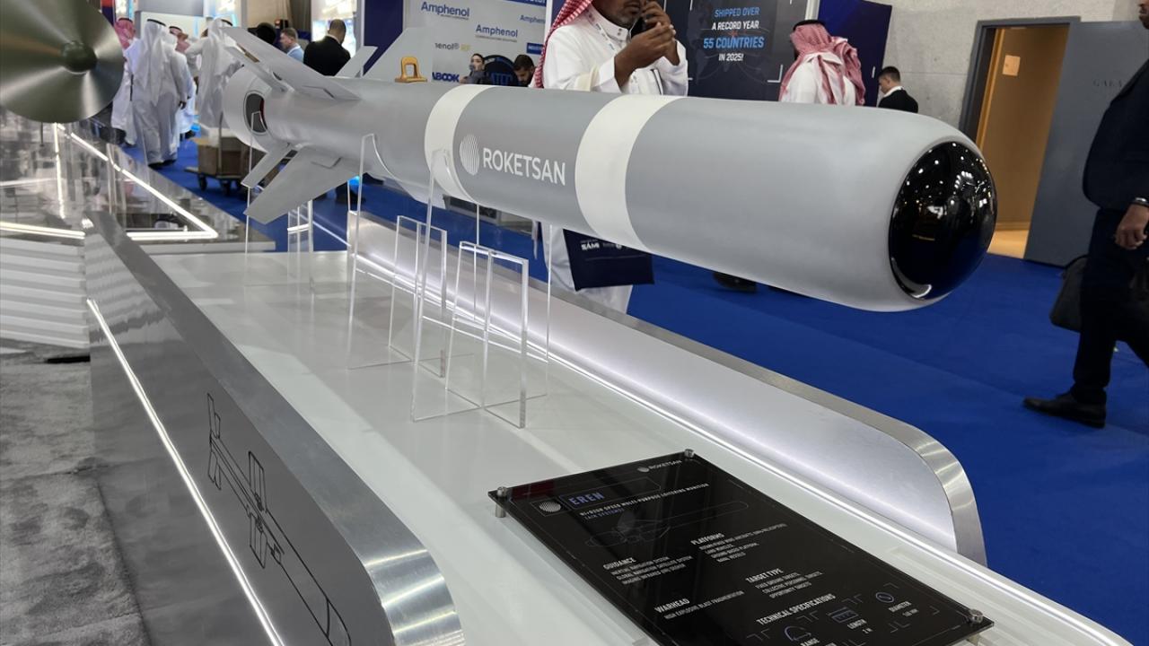 Foto - İlk kez dünya sahnesine çıktı! Türkiye'nin yeni mühimmatı EREN’e büyük ilgi