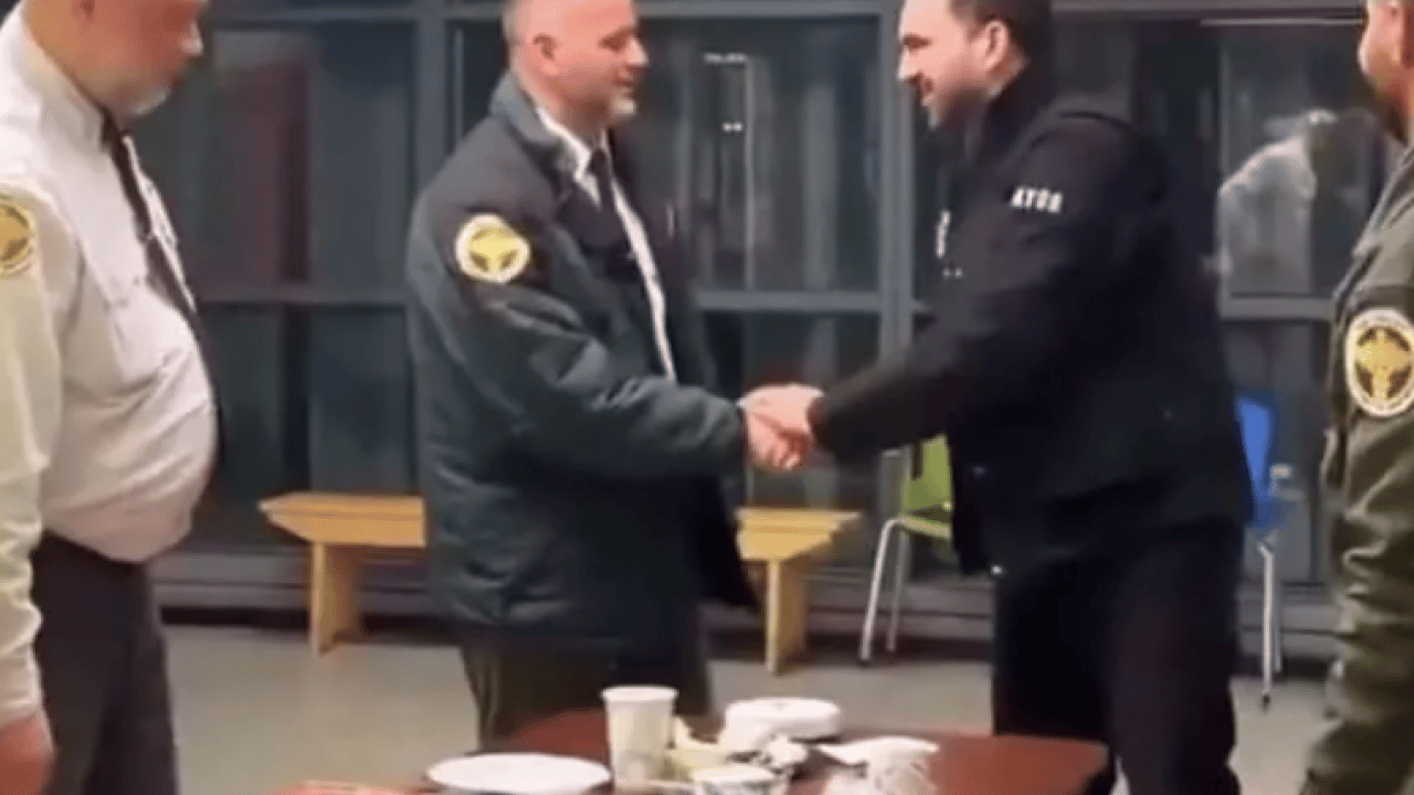 İlk müslüman belediye başkanı seçilmişti: Mamdani Zohran'dan sahurda anlamlı hareket!