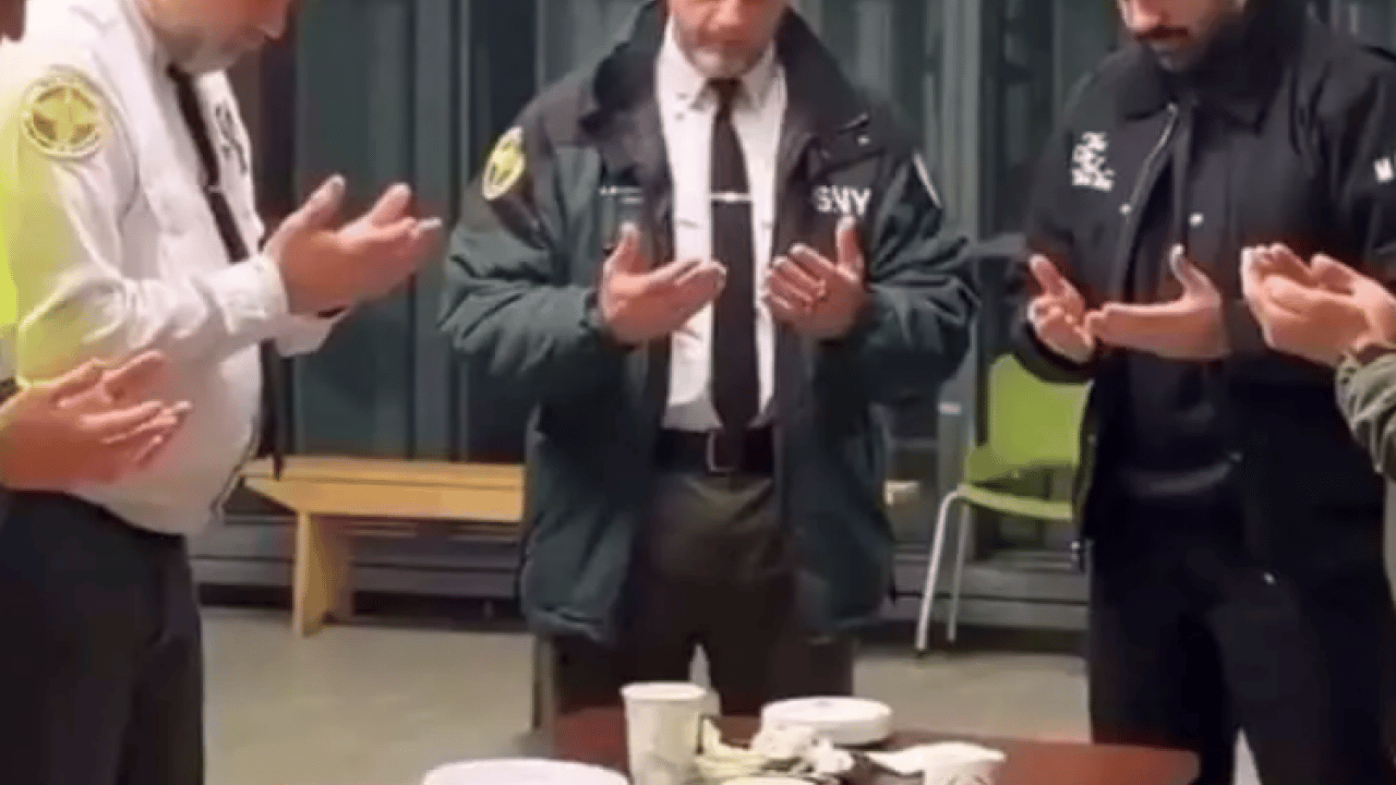 Foto - İlk müslüman belediye başkanı seçilmişti: Mamdani Zohran'dan sahurda anlamlı hareket!