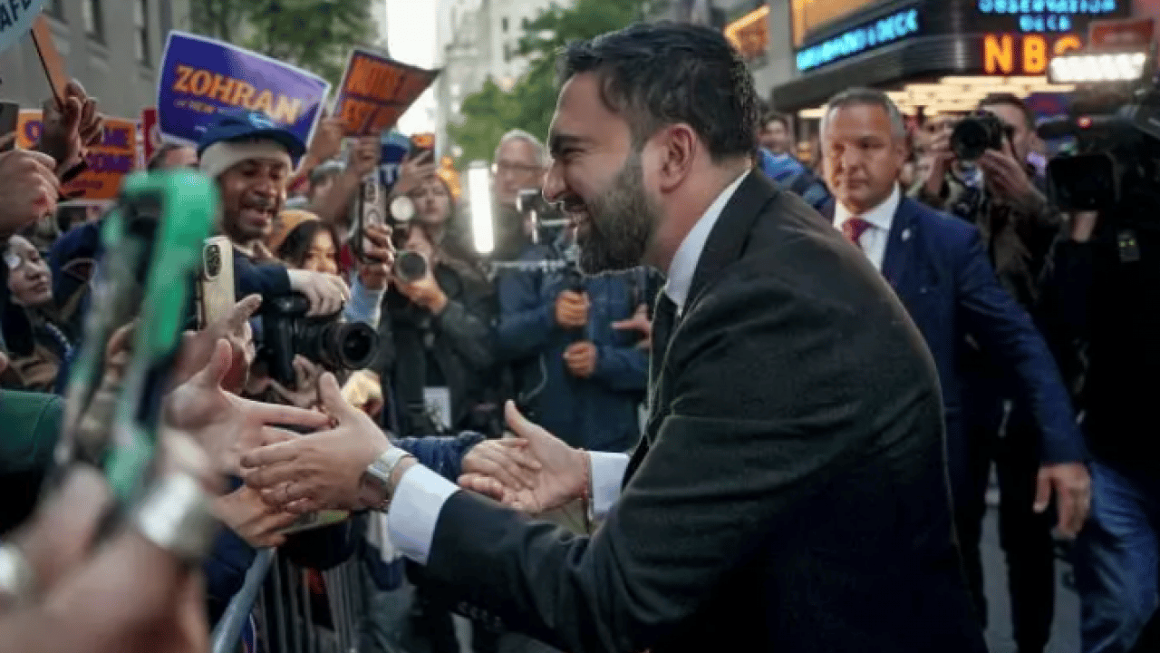 Foto - İlk müslüman belediye başkanı seçilmişti: Mamdani Zohran'dan sahurda anlamlı hareket!