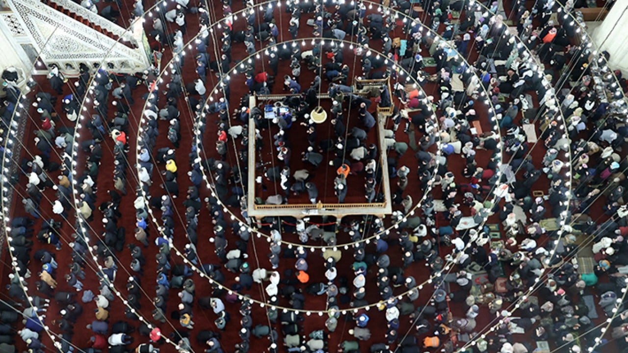 Foto - İlk teravihte doldu taştı Selimiye cemaatini cemaat camisini özlemiş