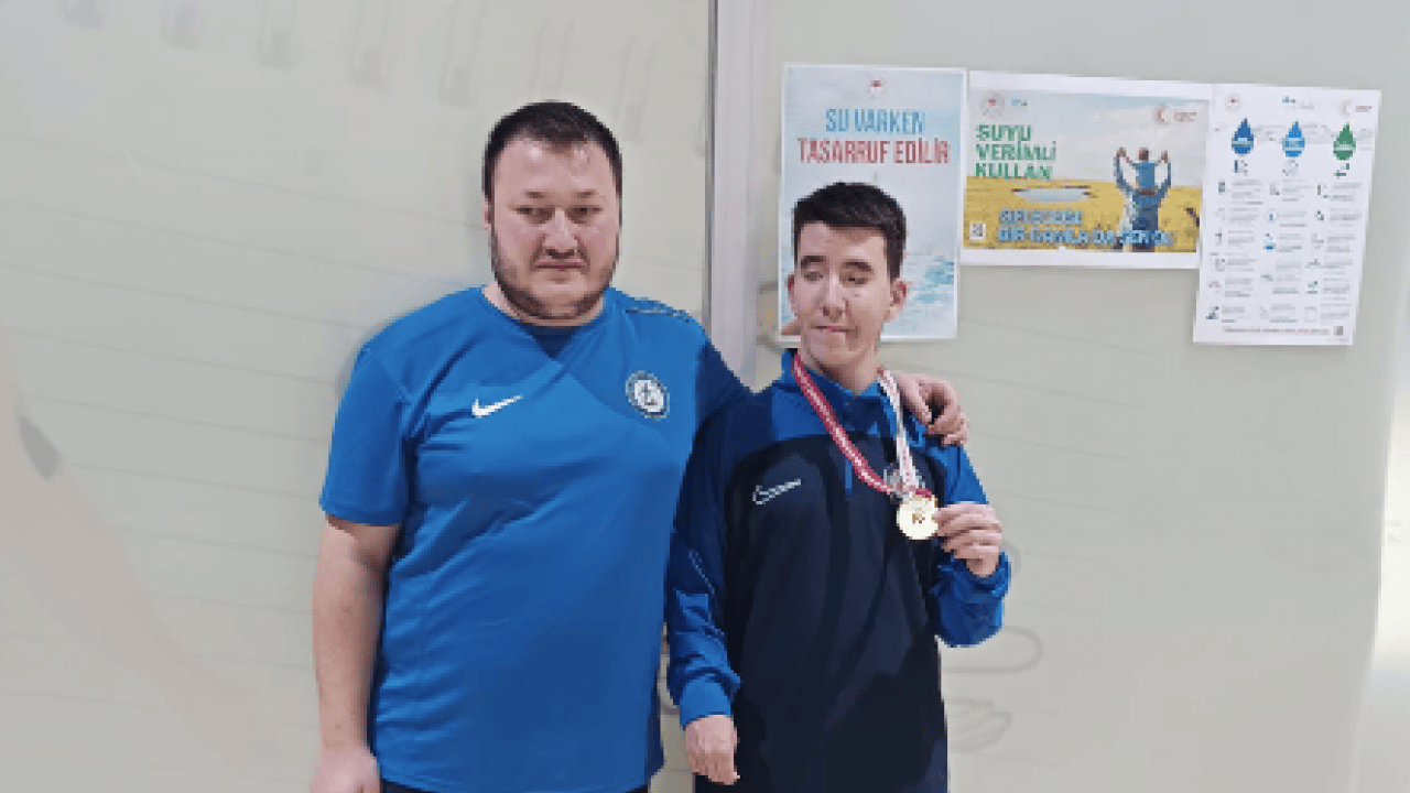 Foto - İmam Hatiplilerden büyük başarı: Kani Karaca Görme Engelliler Anadolu İmam Hatip Lisesi’nden Türkiye Birinciliği Gururu