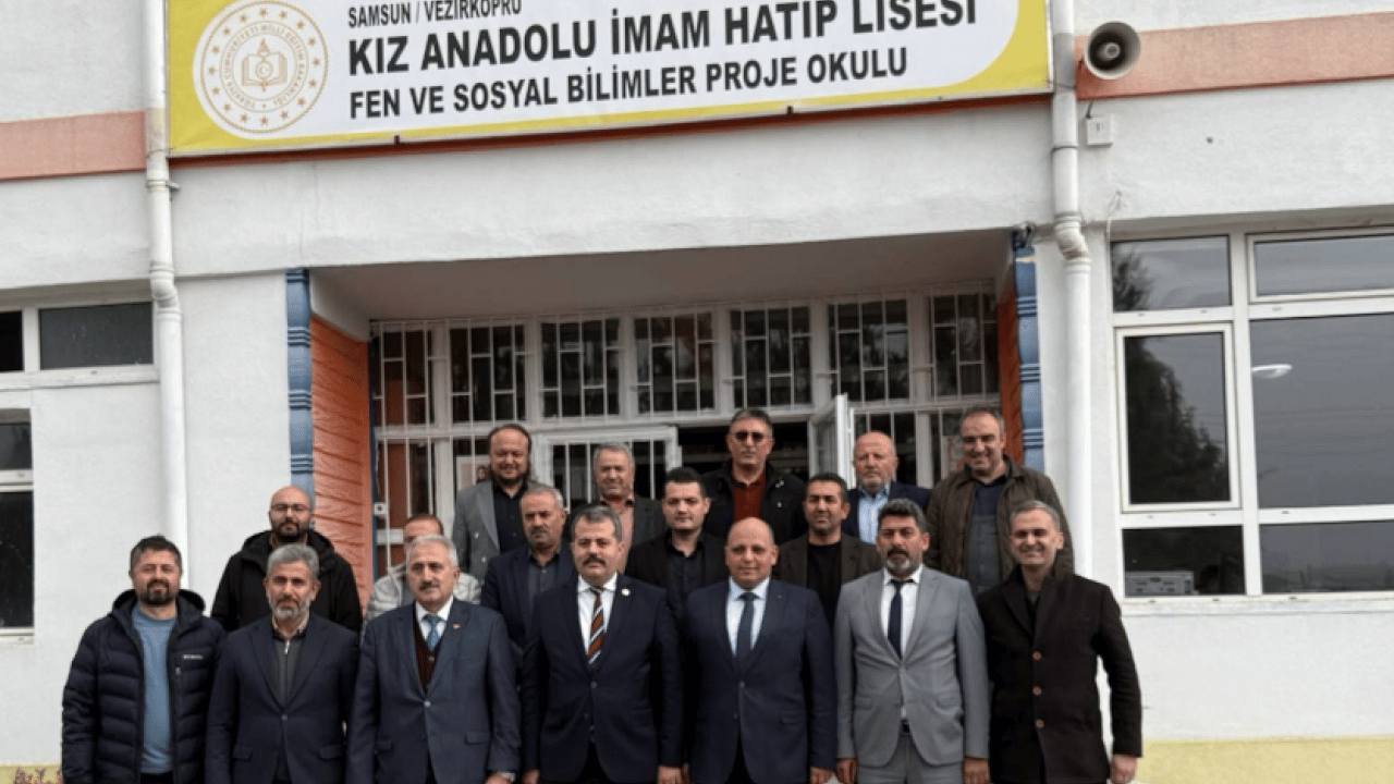 İmam Hatiplilerden örnek davranış: Vezirköprü Kız Anadolu İmam Hatip Lisesi’nden Gazze’ye destek kermesi