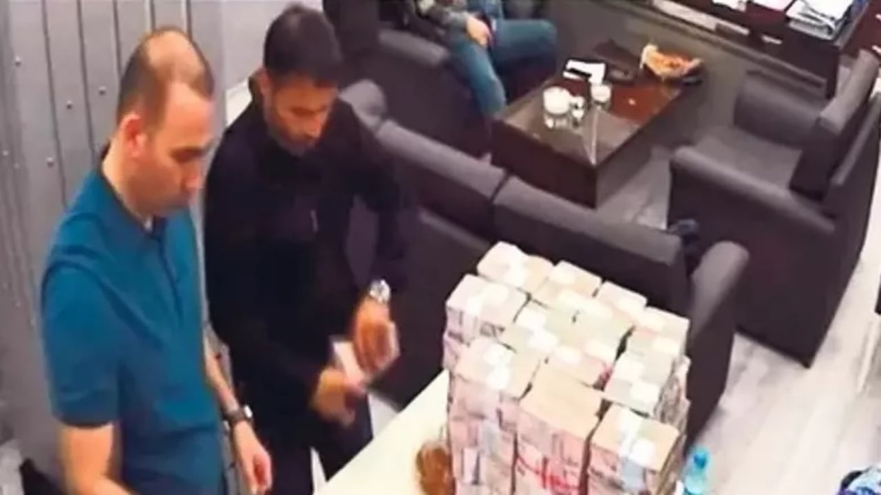 Foto - İmamoğlu dosyasında ikinci "para kulesi" skandalı patladı! Valiz valiz euro ile Bodrum’da kaçak villa