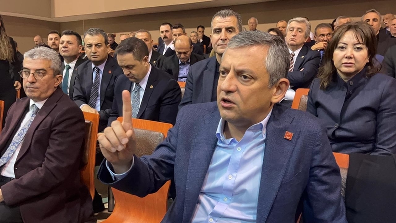 Foto - İmamoğlu’ndan Özgür Özel’i dumura uğratan talep! Çok büyük krize sebep oldu