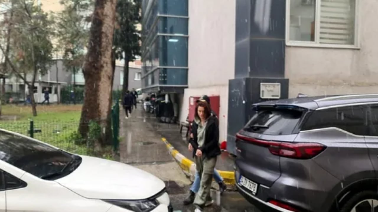 Foto - İmamoğlu’nun A Takımı ile jet partisi: O ünlülerden haber var!