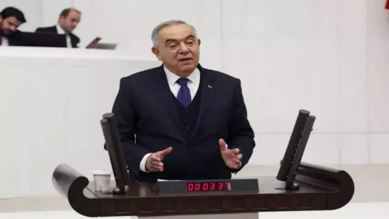 Foto - İmralı kararı sonrası beklenmedik istifa! Bugün Meclis Başkanlığı’na bildirecek