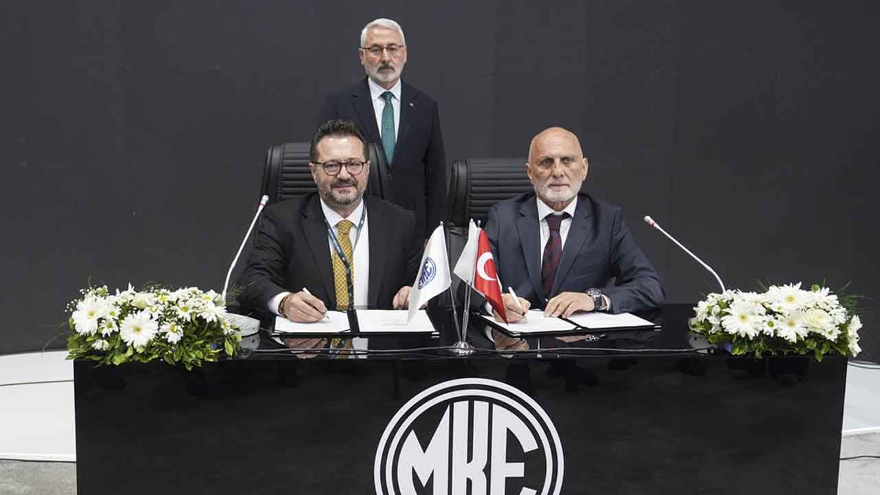 Foto - İmzalar atıldı: Türkiye'den İHA'ların sonunu getiren hava savunma sistemini aldılar