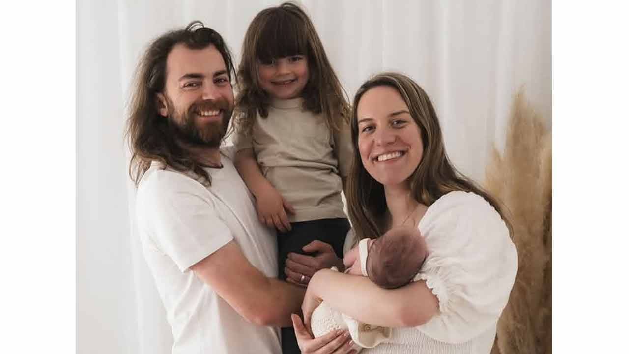 Foto - İnanılmaz doğum! Bebeğini pijama paçasında kurtardı