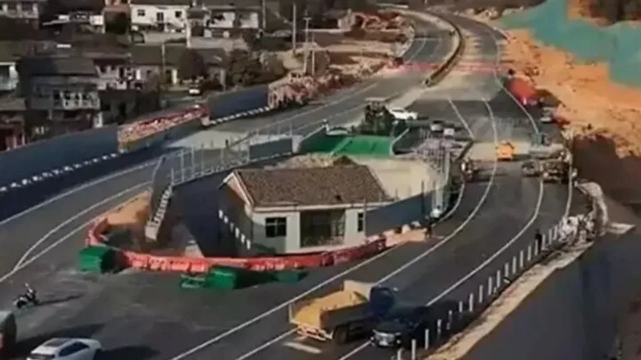 Foto - İnat uğruna otoyolun arasında kalmıştı! "Asla satmam" diyen sahibi evini öyle bir sebepten terk etti ki...