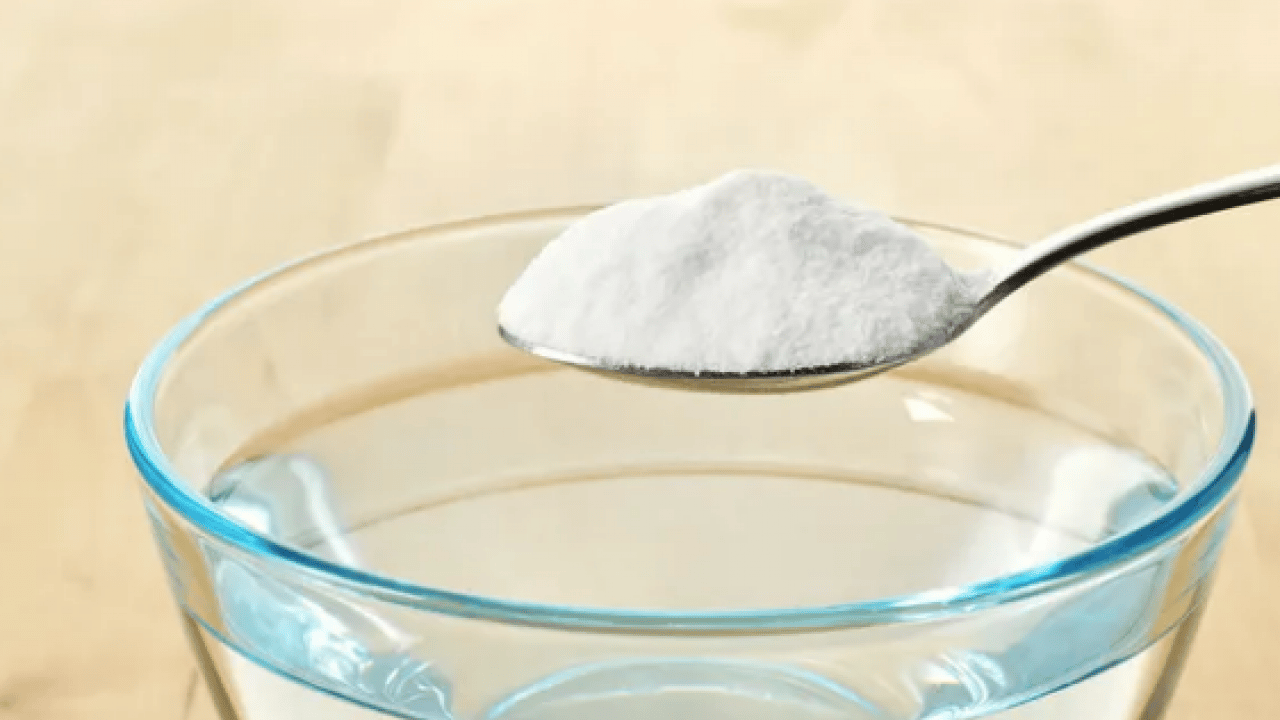 Foto - İnatçı halı lekelerini tek hamlede silip atın! Çözümü çok basitmiş: Evin en çok kirlenen eşyaları...