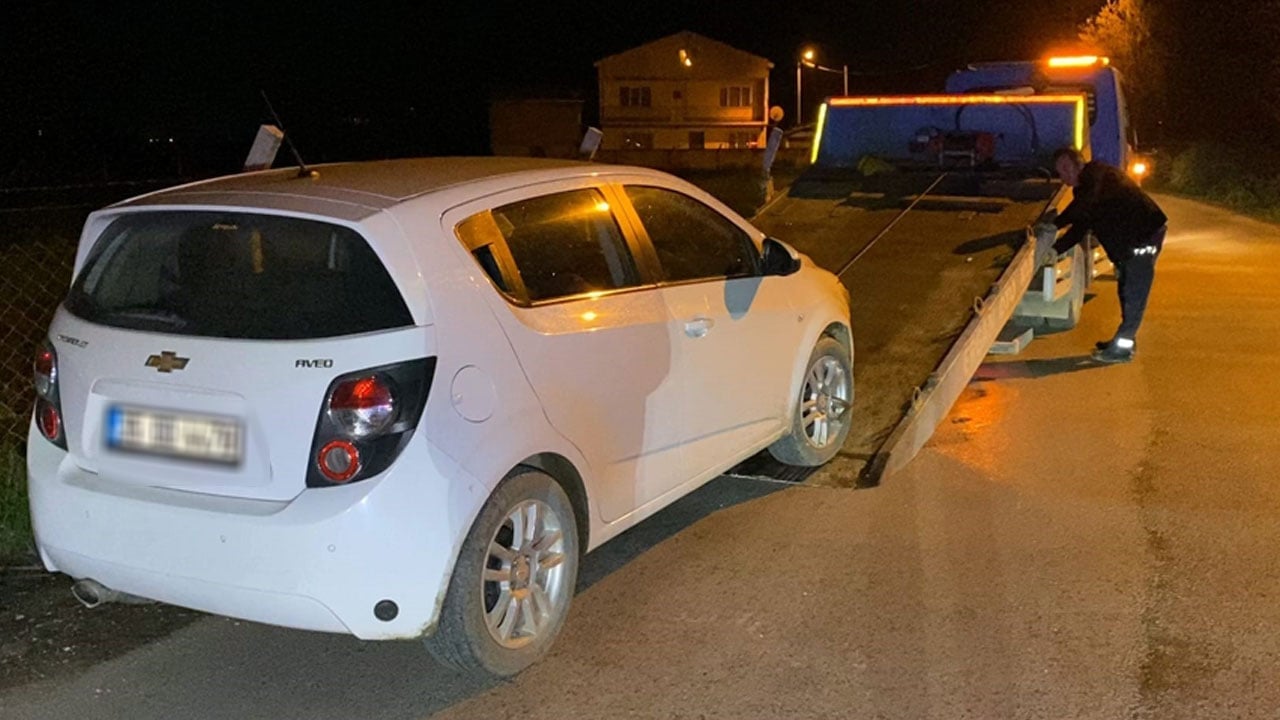 Foto - İnegöl’de "dur" ihtarını yok saydı! 10 kilometrelik kaçış pahalıya patladı