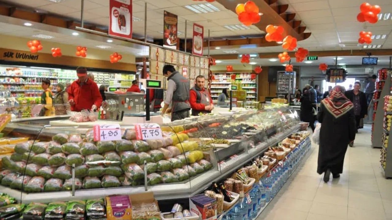 Foto - İngiliz gazeteci Türkiye ile İngiltere arasındaki market fiyatlarını kıyasladı: İşte sonuç