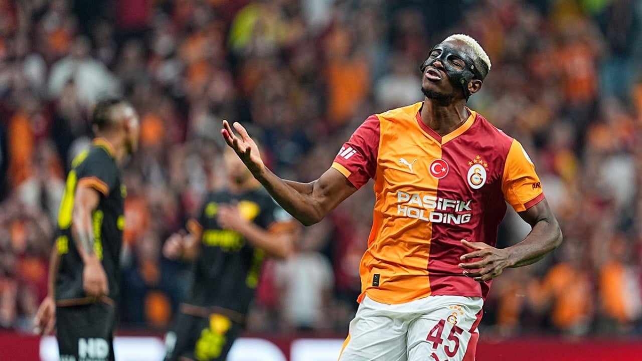 Foto - İngilizler şokta: 'Neden demeye başladılar' bile.. United taraftarından Osimhen isyanı