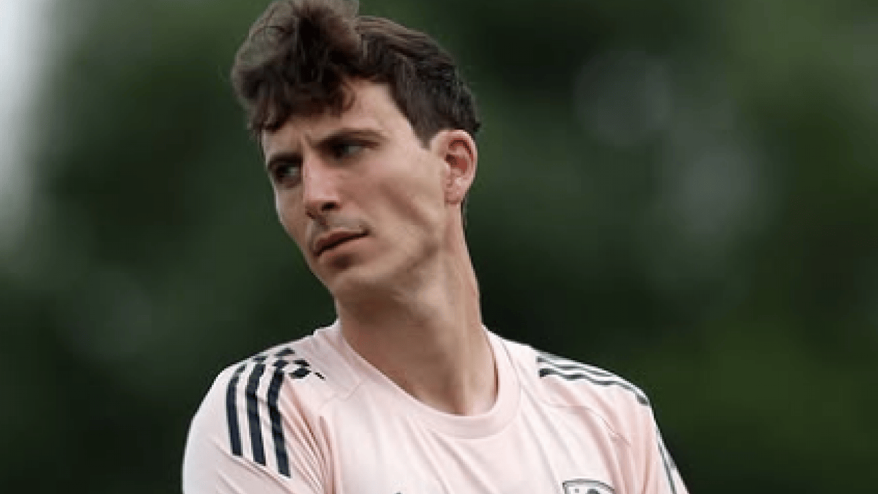 Foto - İngiltere kararı belli oldu: Agbadou'nun yanına Pau Torres çok isteniyor: Beşiktaş'ın hedefi