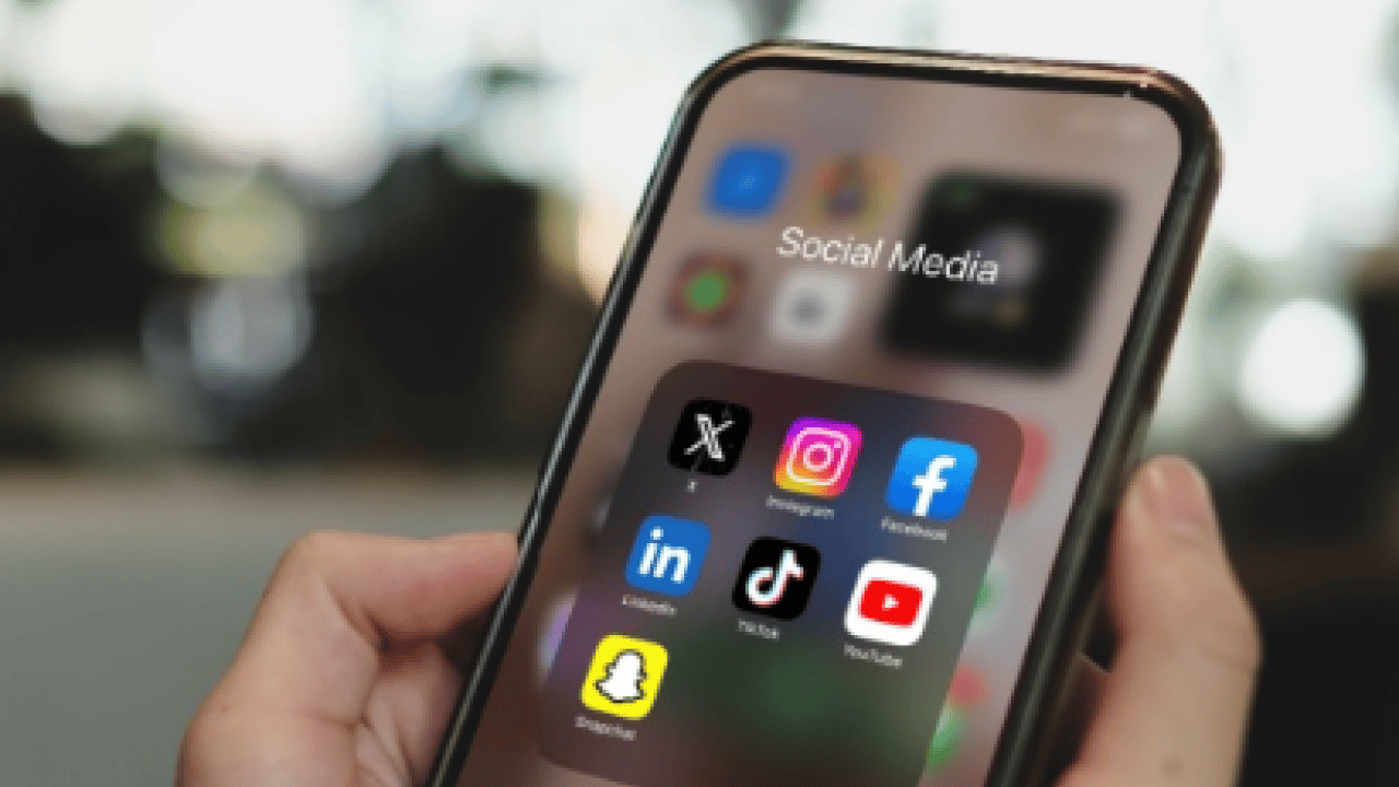 Foto - İngiltere'den sosyal medya kararı: 48 saat içinde kaldırmak zorunlu olacak!