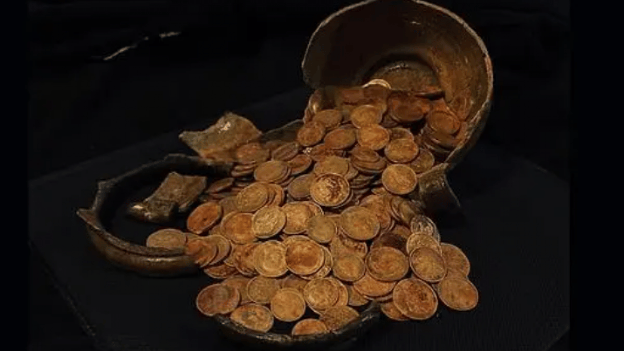 Foto - İnşaat duvarından büyük servet çıktı! İşçilere kalan pay dudak uçuklattı!
