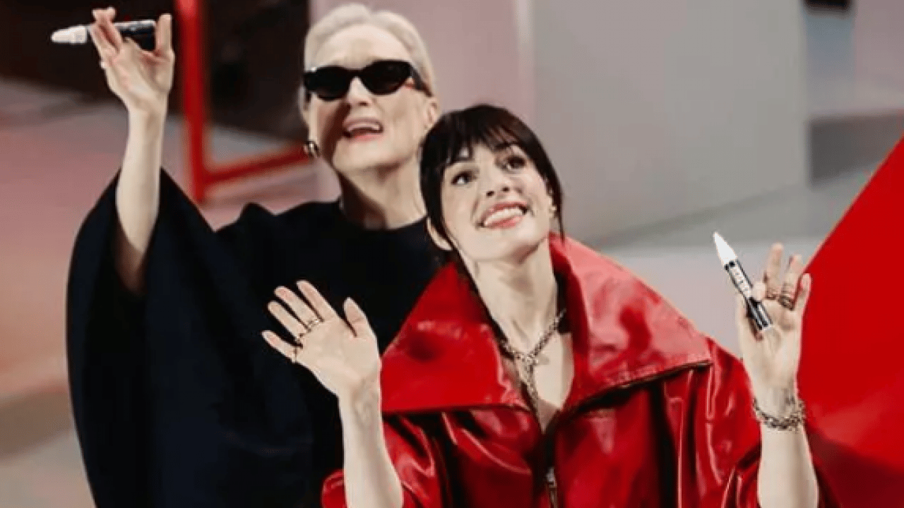 Foto - 'İnşallah' diyerek gönülleri fethetmişti! Ünlü yıldıza Kuran-ı Kerim hediye edildi!