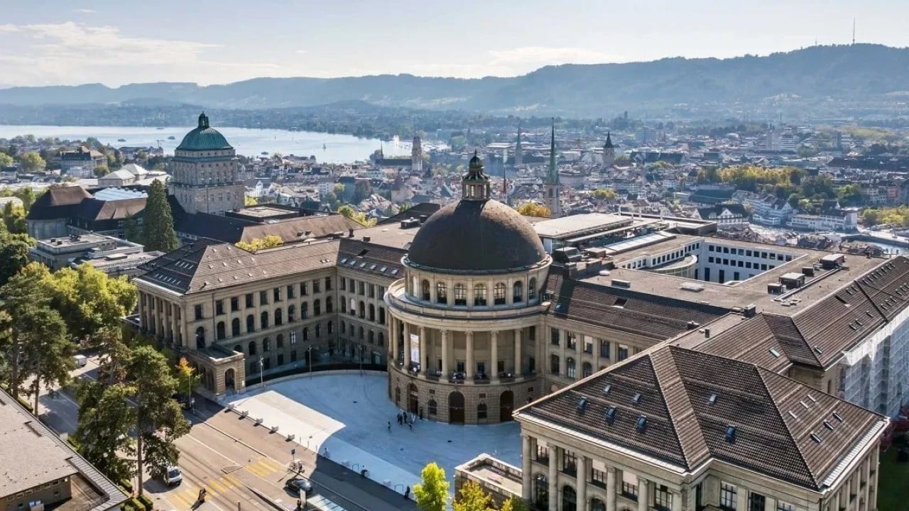 Foto - İnsan hücresinden 100 kat küçük pikseller üretildi OLED’de nano devrim