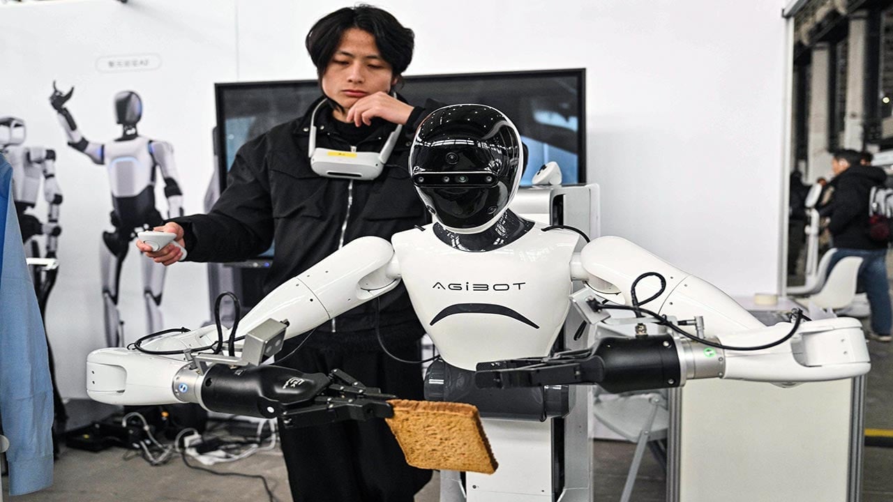 Foto - İnsansı robotta ABD'li şirketlere fark attılar! 10.000'inci robot banttan çıktı