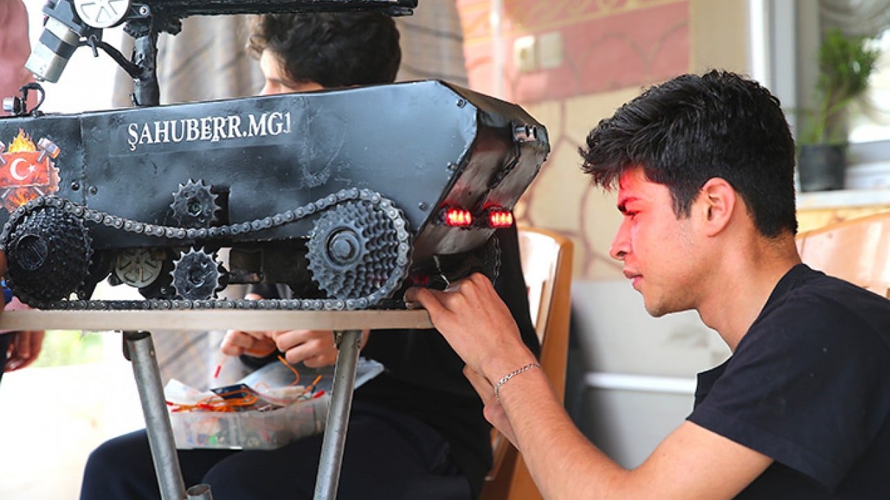 Foto - İnsansız kara aracı geliştirdiler Depremzede öğrenciler 'Biz de varız' dedi